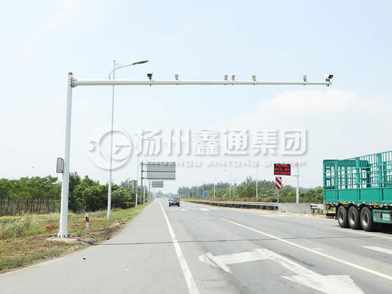 DJG-002，電子警察桿，闖紅燈抓拍桿