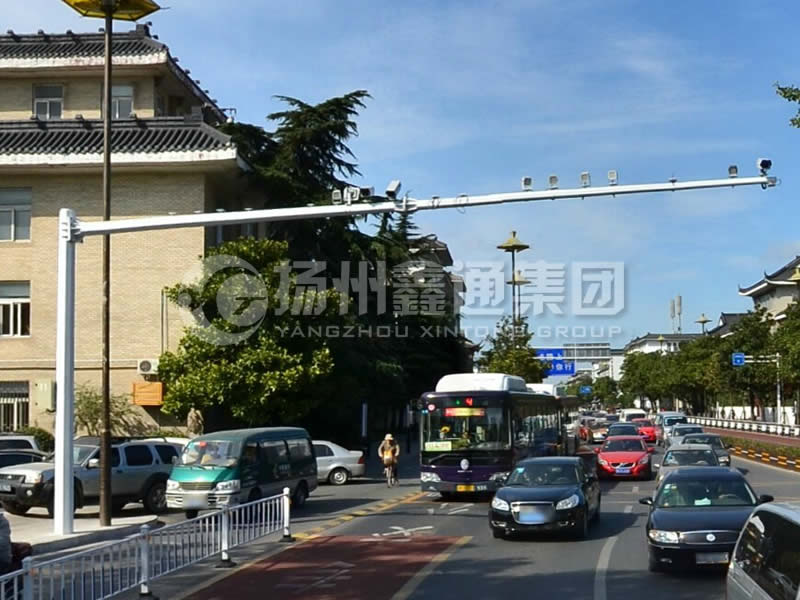 DJG-007，電子警察桿，闖紅燈抓拍桿