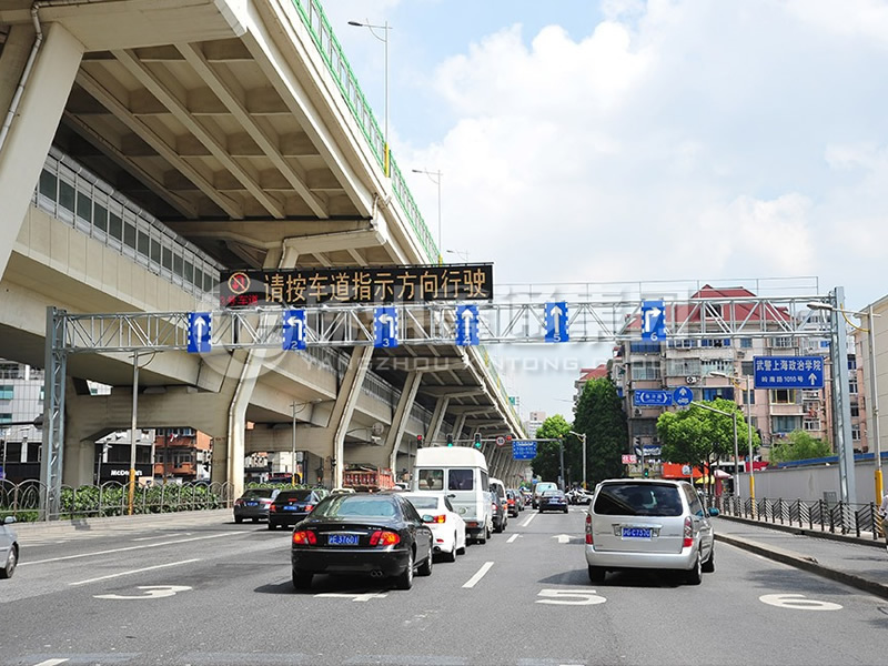 LMJ-034，車道標志牌龍門架