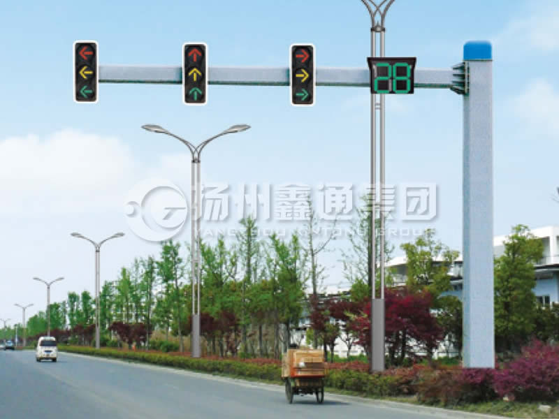 XHDG-013，扁八角信號燈桿