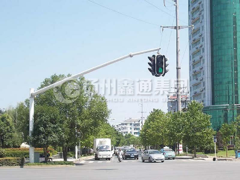 XHDG-047，吊籠式信號燈桿